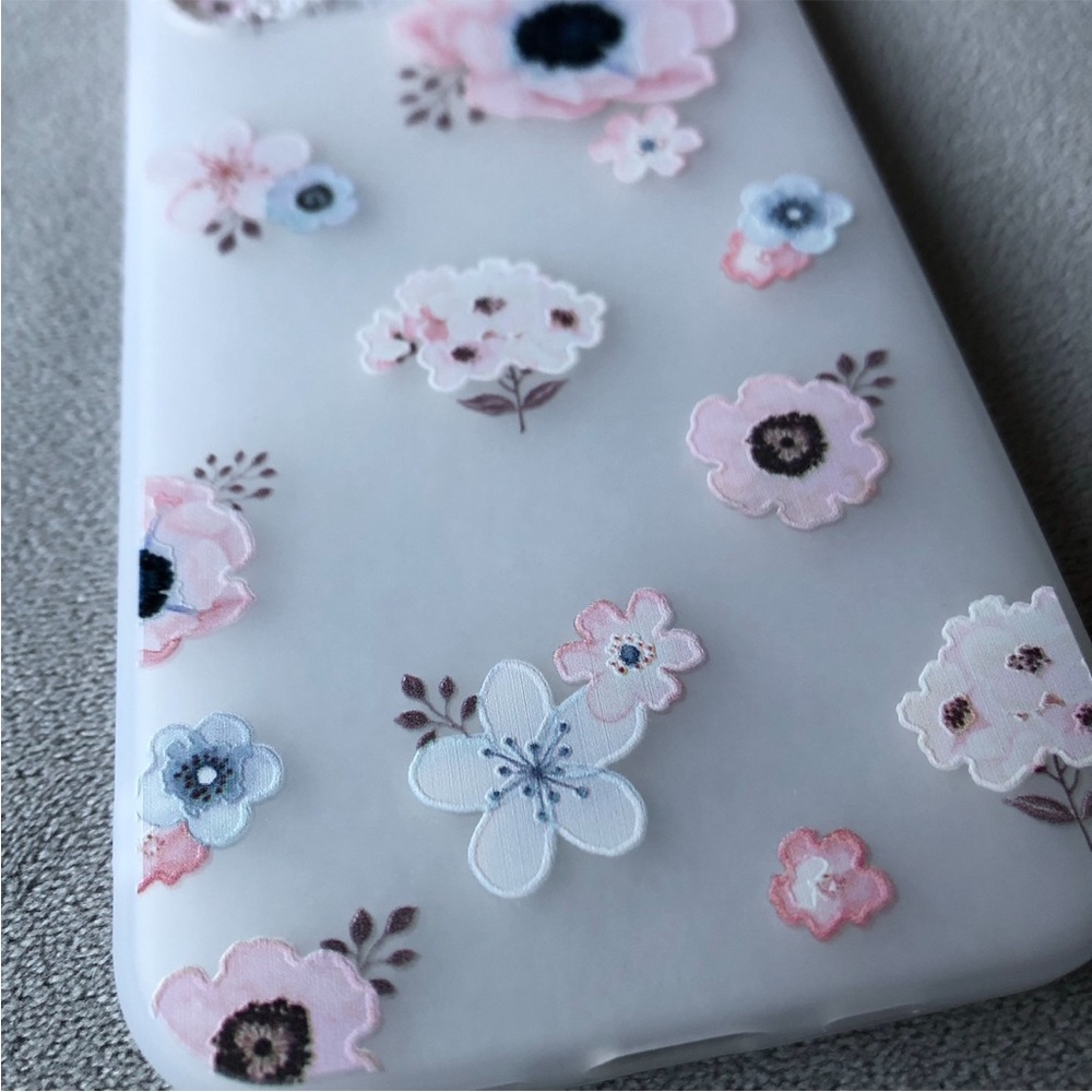 iPhone 12 Pro ~ Silicone Case ~ Delicate Painted Flowers ~ Brand New!